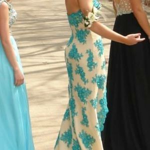 Prom dress size 4